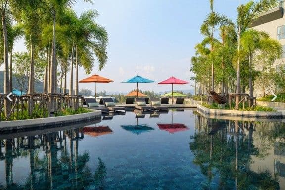 Deluxe ocean view with jacuzzi mida grande resale in Surin, Phuket — photo 1