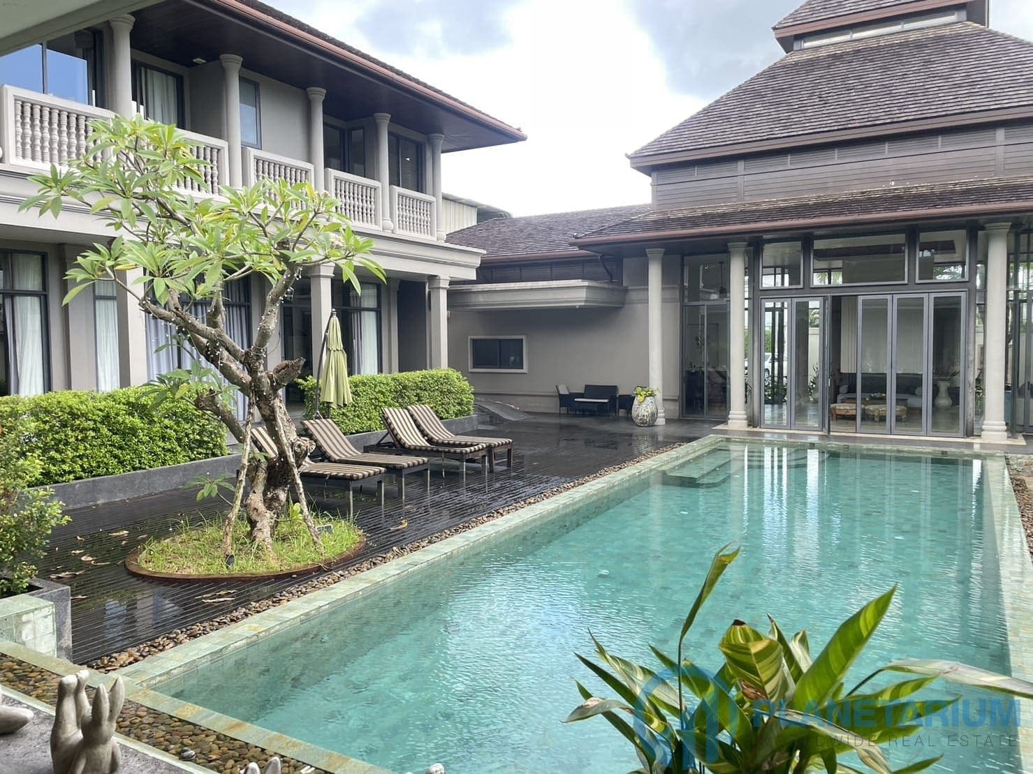 5 Bedrooms luxury villa for rent — photo 3