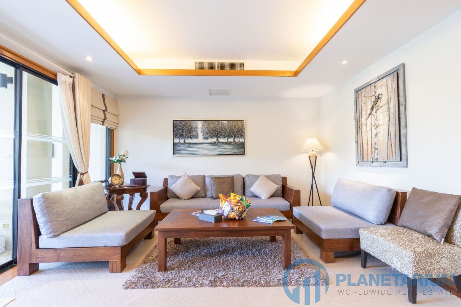 Townhome at laguna village villa resale — photo 3