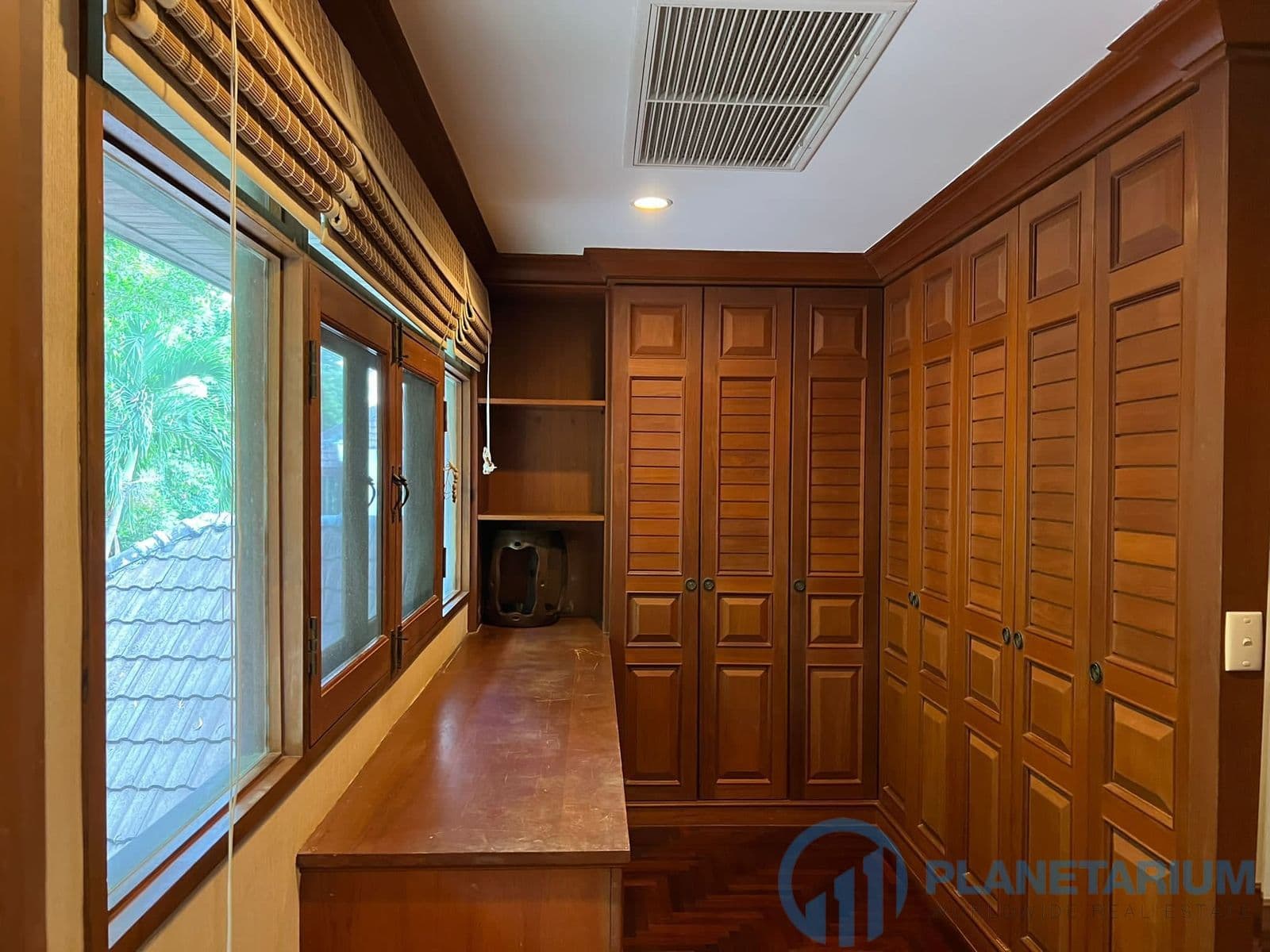 Penthouse in Blue Canyon resale — photo 4