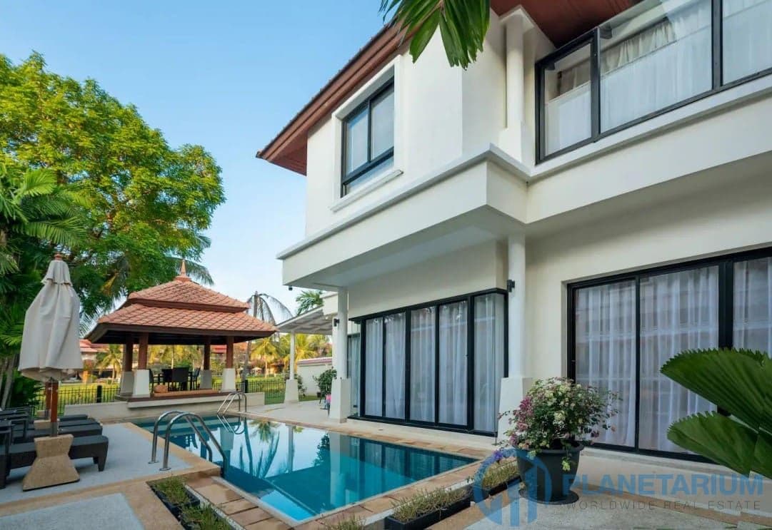 4 Bedrooms Luxury villa in Laguna Resale — photo 4