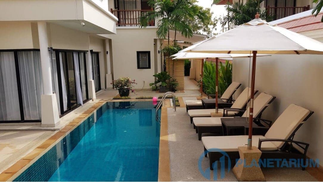 4 Bedrooms Luxury villa in Laguna Resale — photo 5
