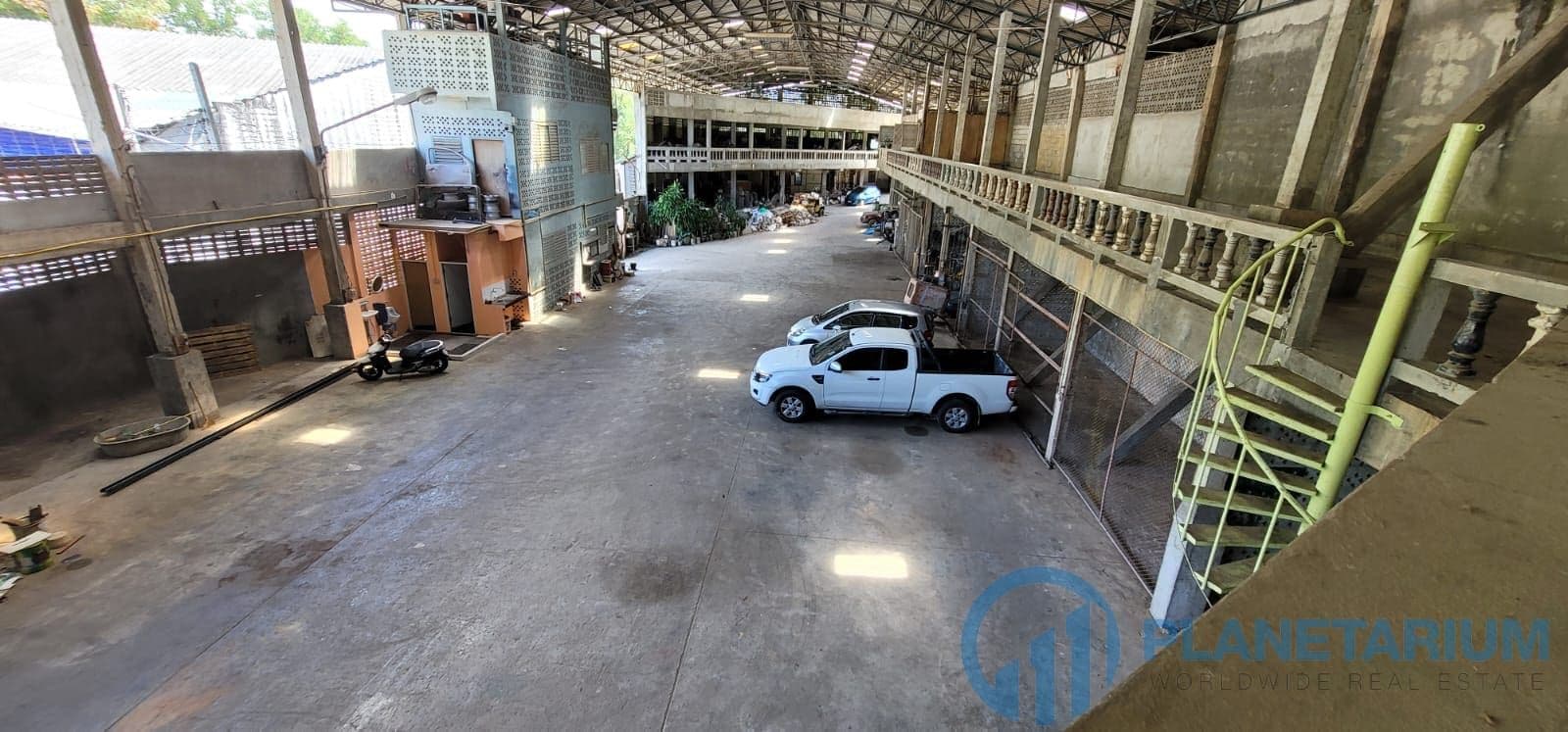 Warehouse for rent — photo 1