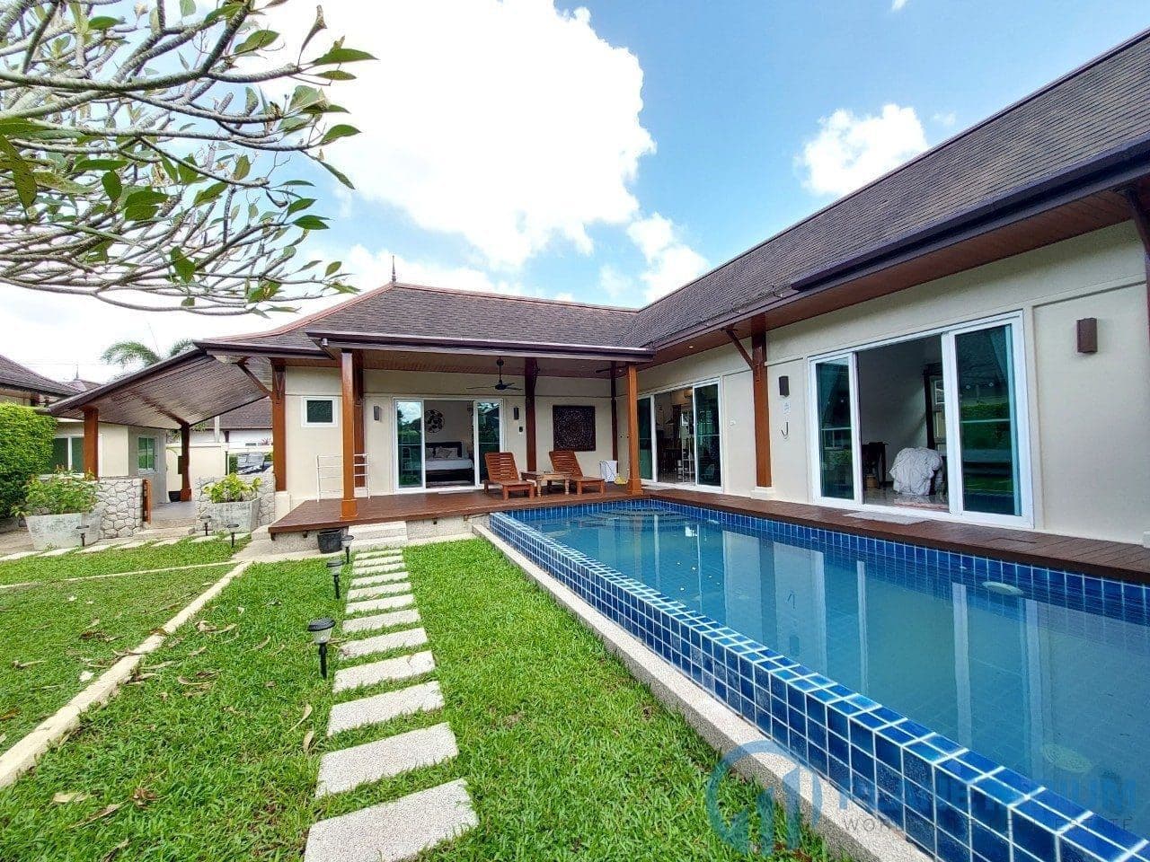 3 Bedrooms villa At Tara villa for rent — photo 1