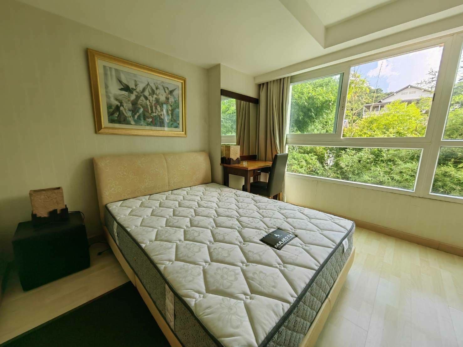 1 Bedroom Royal place for rent — photo 4