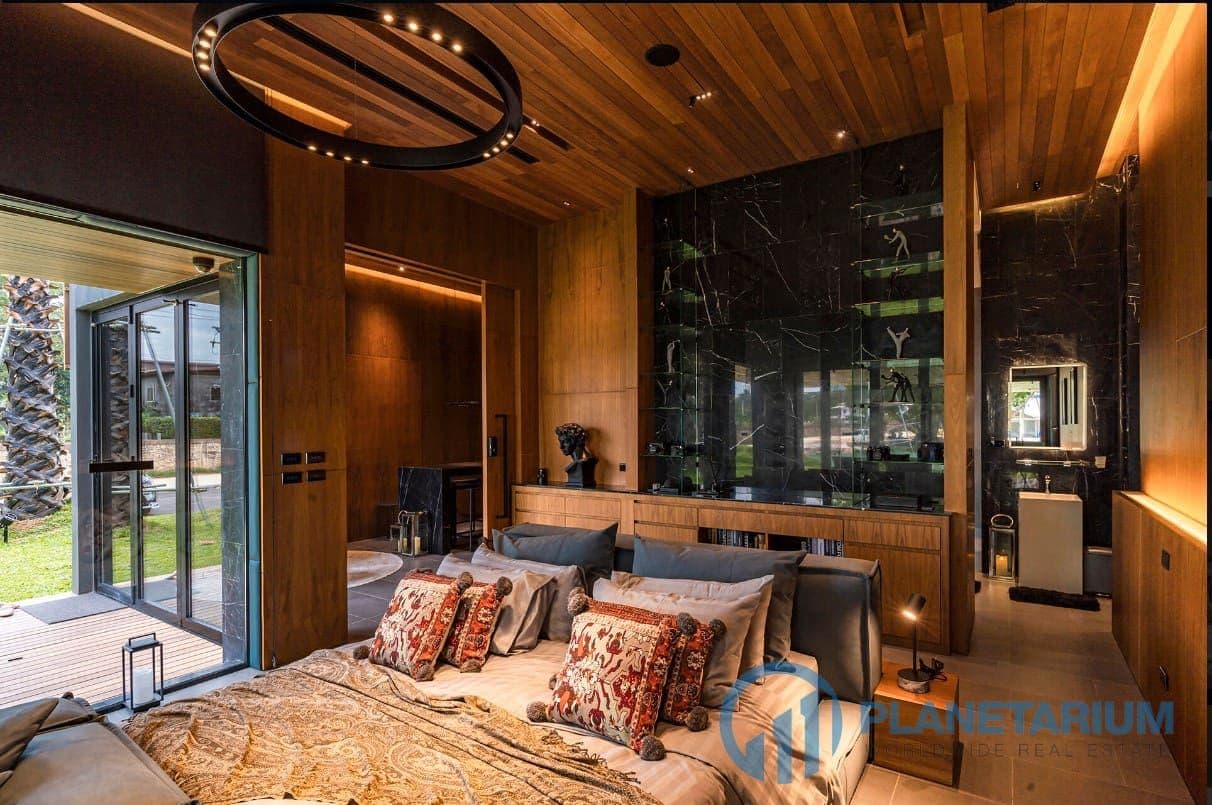 Definition of Unique Luxury Villas — photo 5
