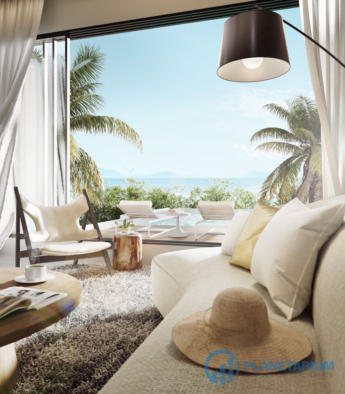 A Luxurious Chic Coastal Lifestyle — photo 5