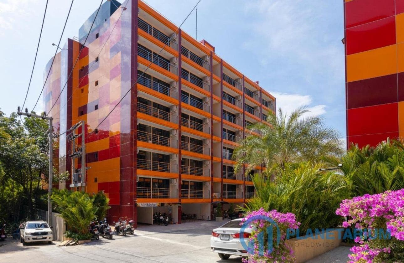 1 bed naiharn condo resale — photo 1