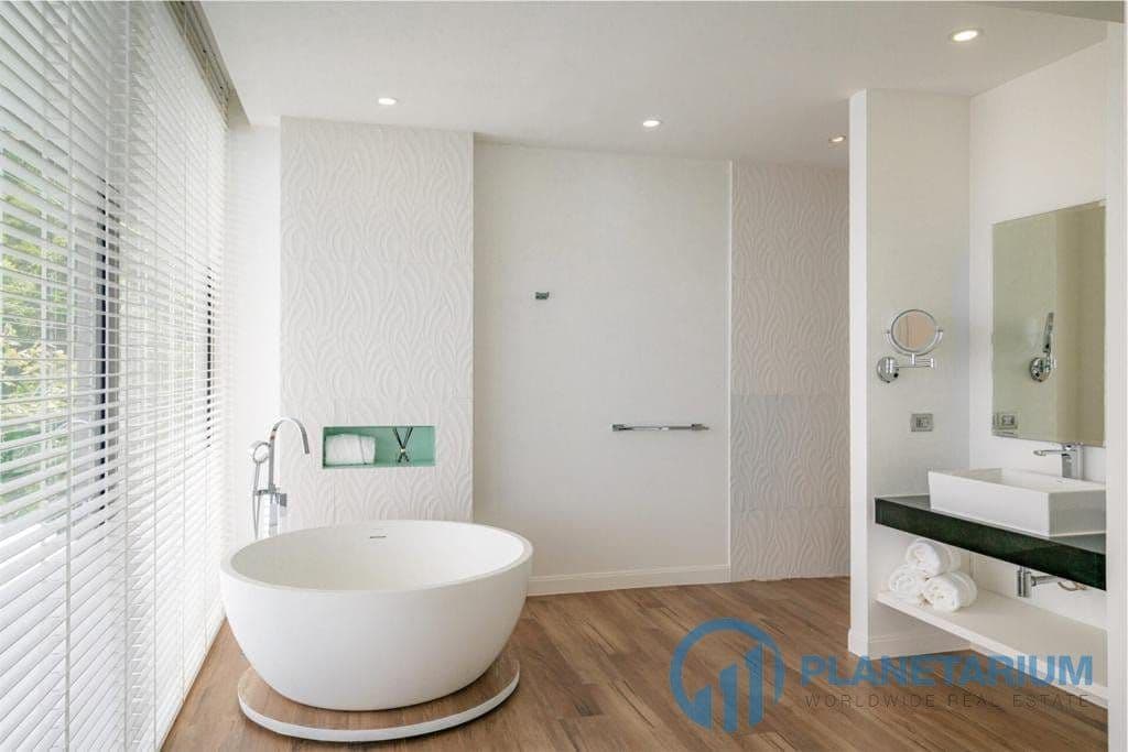 6 Bed / 7 Bath Silver Moon Villa at Kamala resale — photo 5