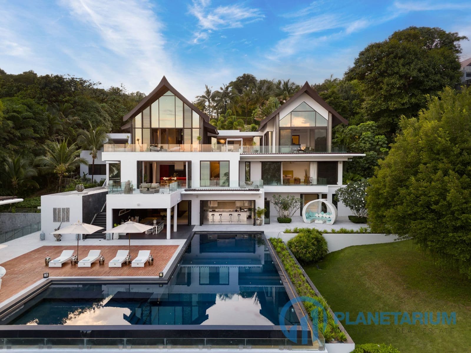 Luxury beachfront villa at yamu — photo 2