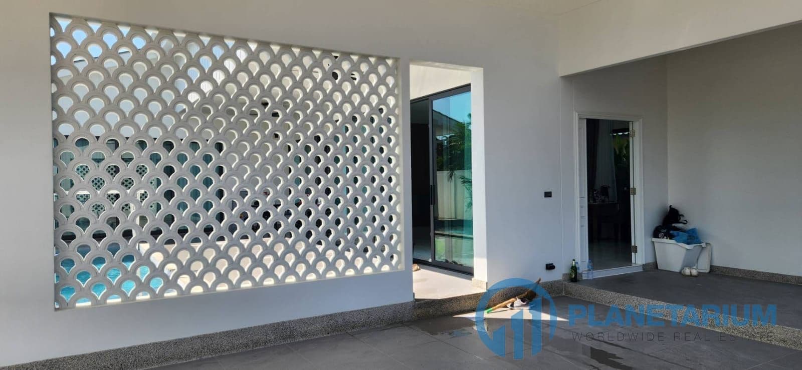 3 Bed Villa Naiharn resale — photo 5