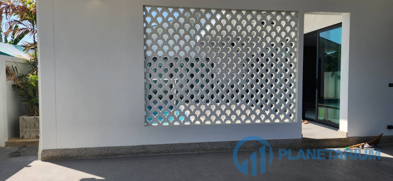 3 Bed Villa Naiharn resale — photo 3