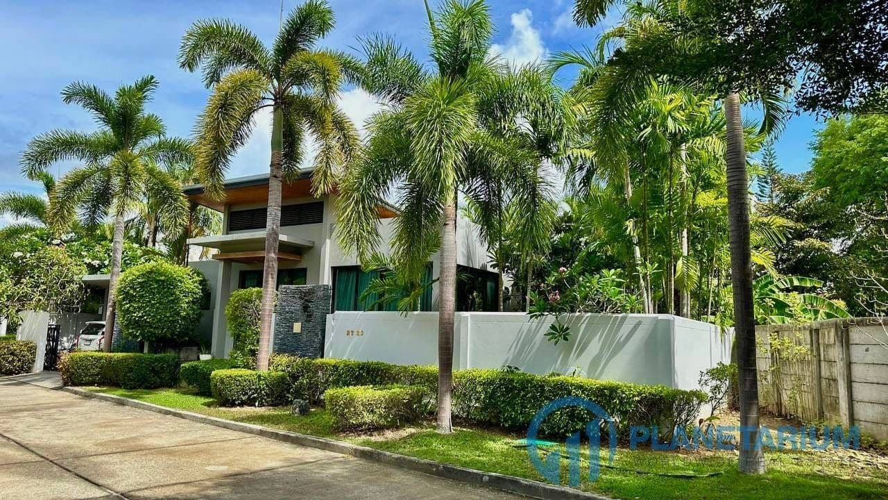 3 Bedrooms Baan Bua Villa for rent — photo 2