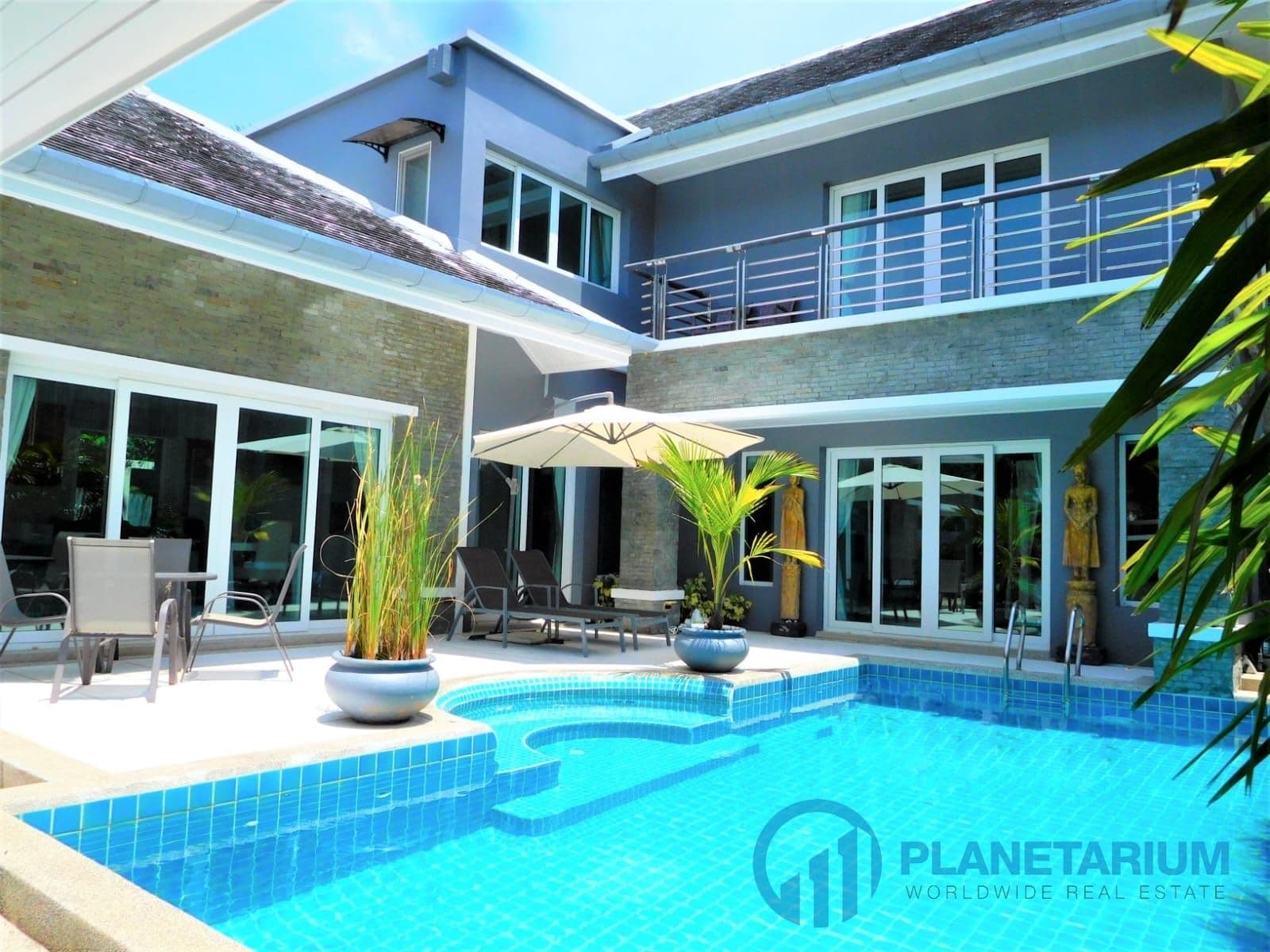 3 Bedrooms Luxury villa naiharn for rent — photo 1