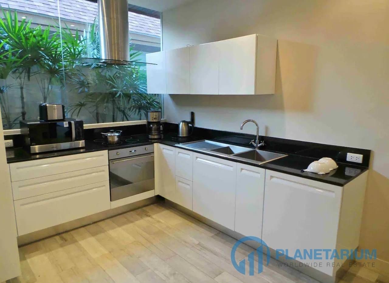 3 bedrooms villa naiharn for rent — photo 5