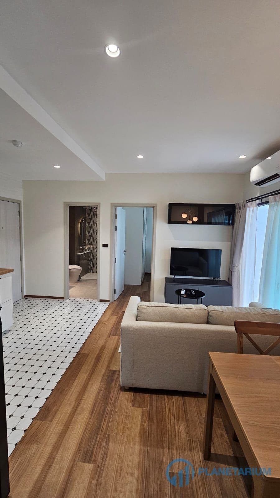 2 Bedrooms Pool View Ttitle Halo 1 resale — photo 3