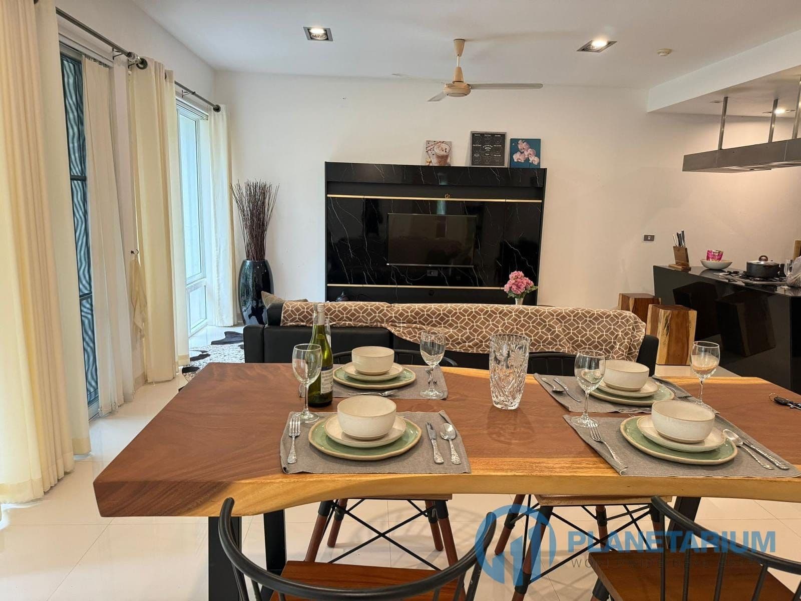 2 bed / 2 bath kamala hill for rent — photo 1