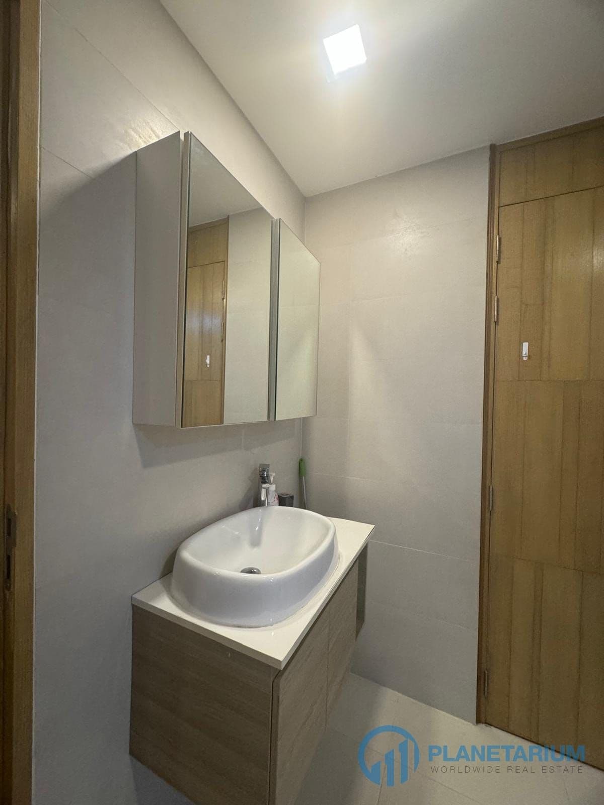 2 Bedrooms Kamala hill resale — photo 4