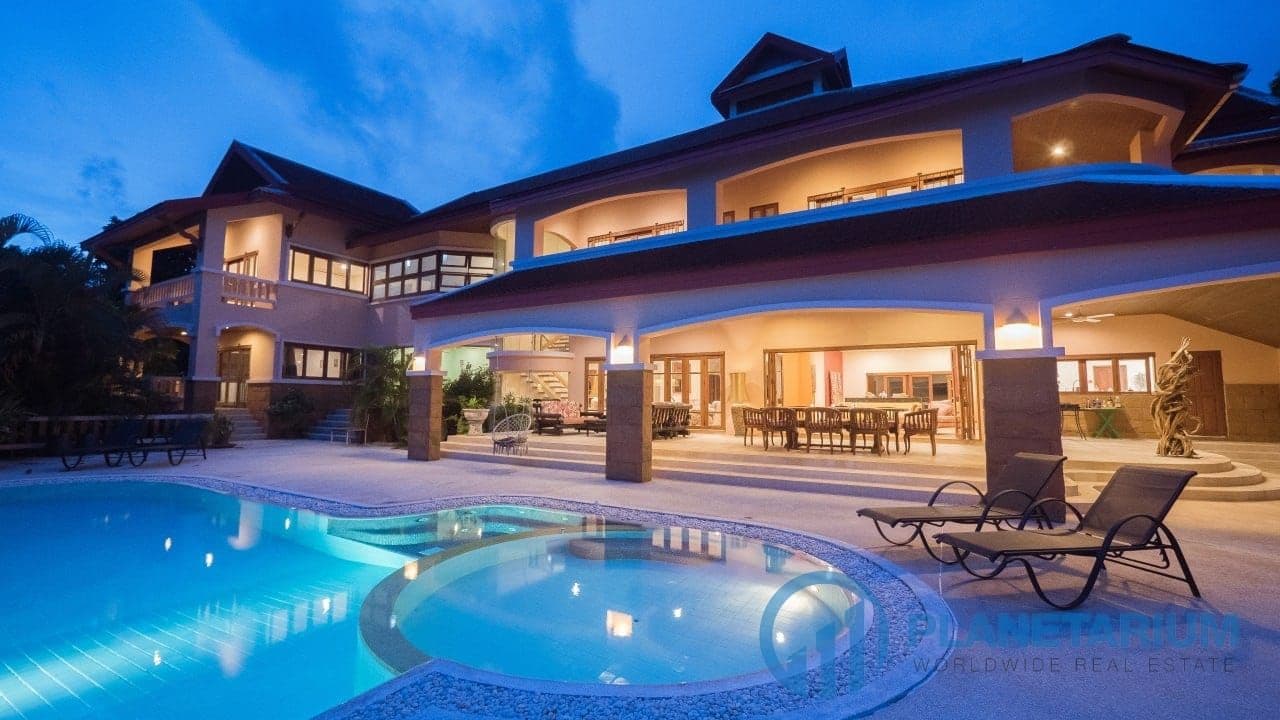 Luxury Mansion with Ocean views in Phuket — photo 1