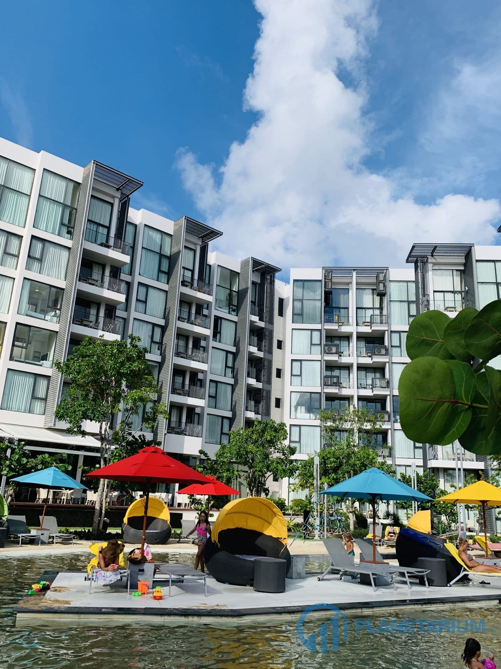2 Bed Cassia laguna Resale — photo 2
