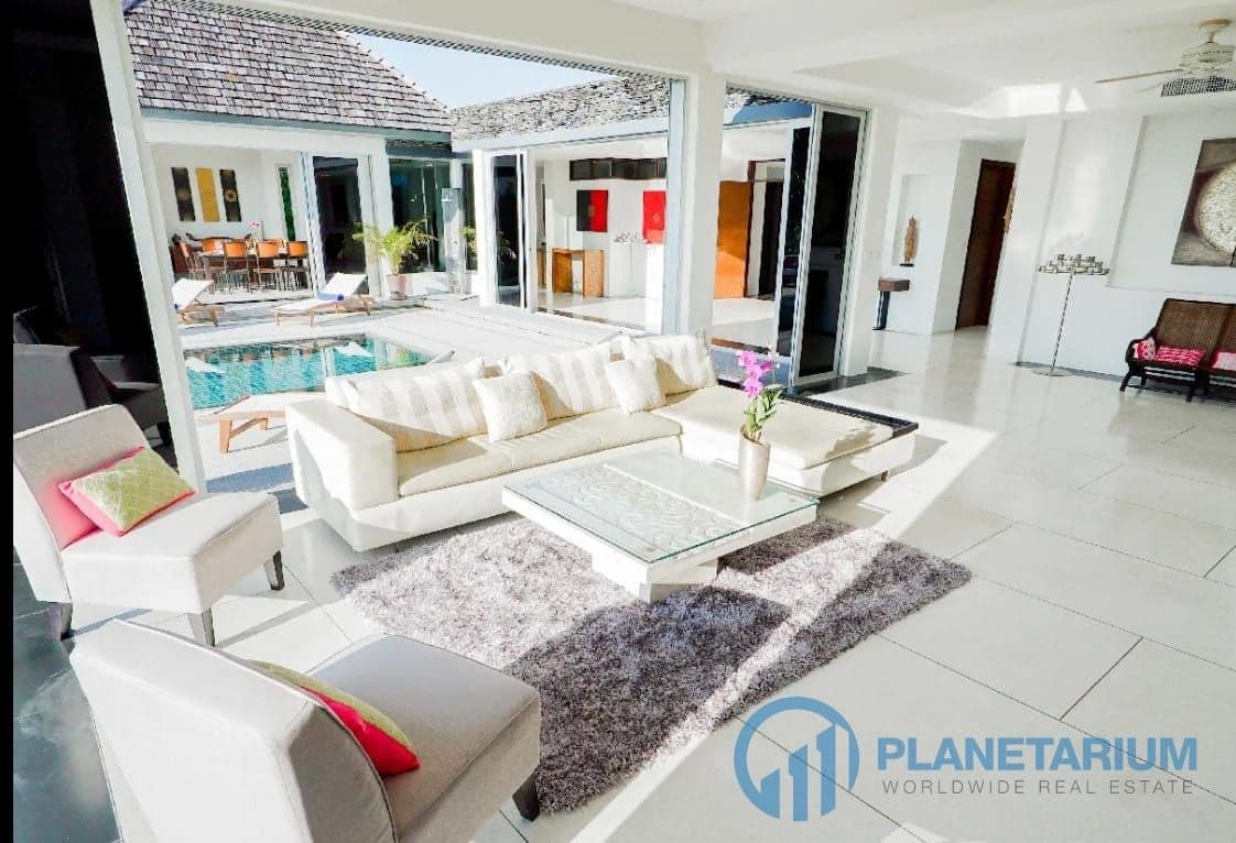 4 Bedrooms Sunset Seaview villa for rent — photo 4