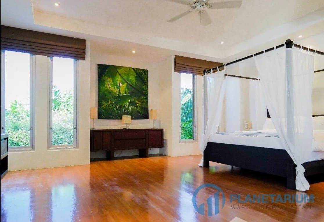 4 Bedrooms Sunset Seaview villa for rent — photo 5