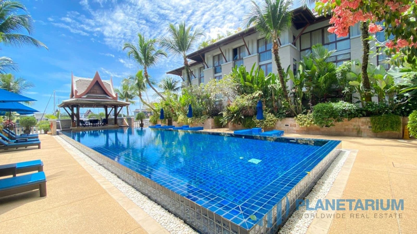 3 Bedrooms Royal Marina Resale — photo 4