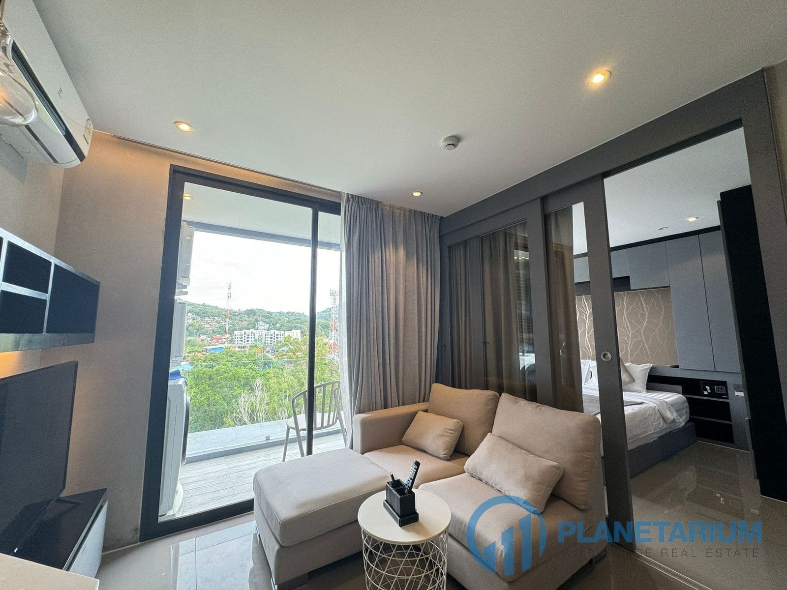 1 Bed City Gate Kamala Resale — photo 3
