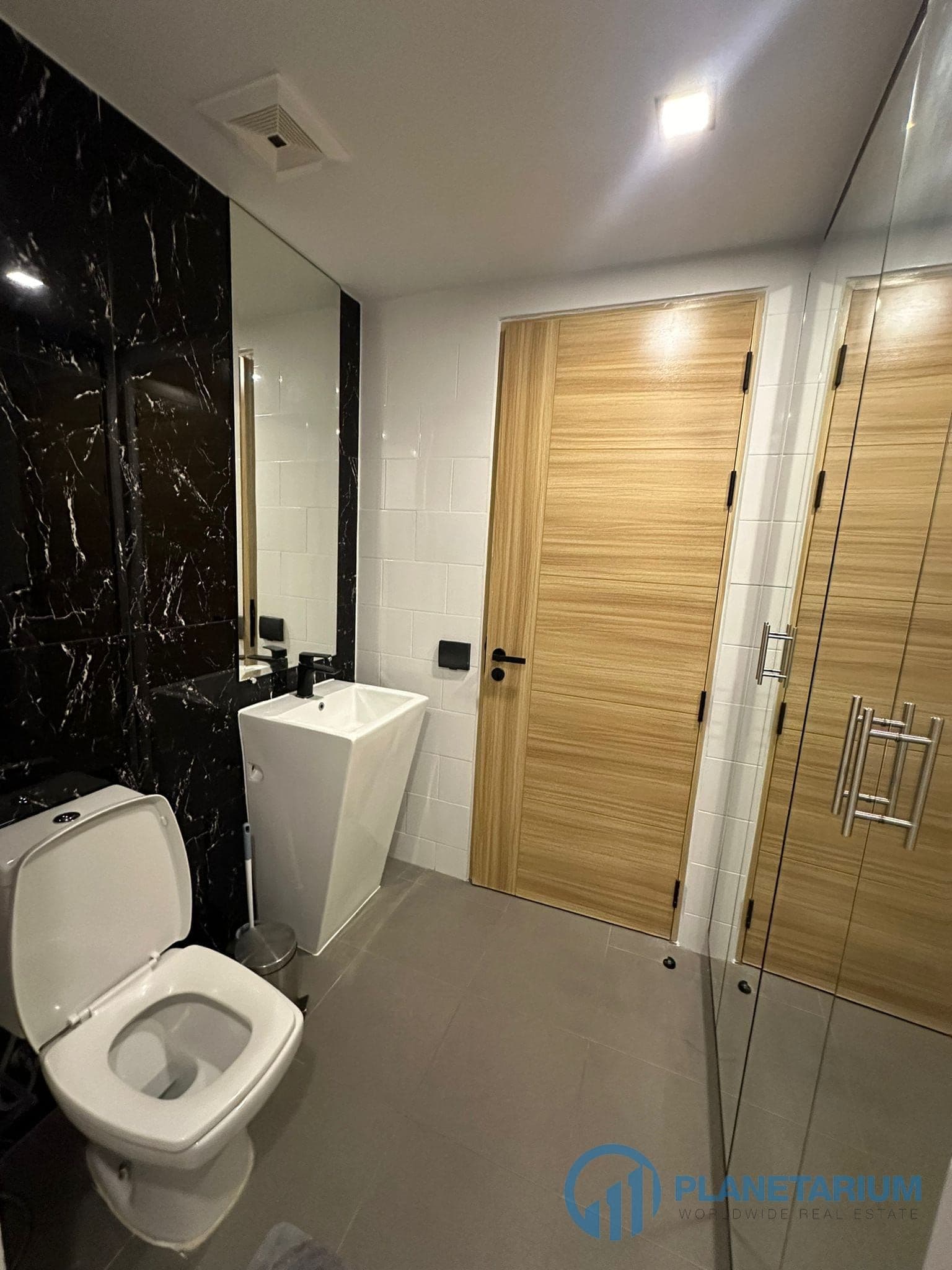 1 Bedroom Utopia naiharn for rent — photo 4