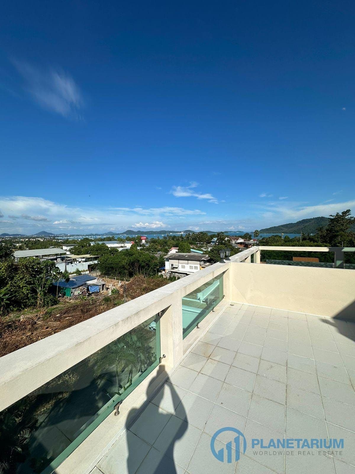 2 Bedrooms near naiharn beach resale — photo 2