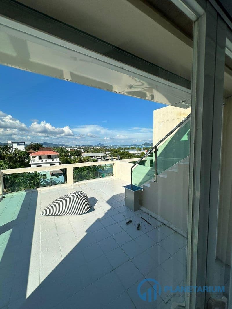 2 Bedrooms near naiharn beach resale — photo 1