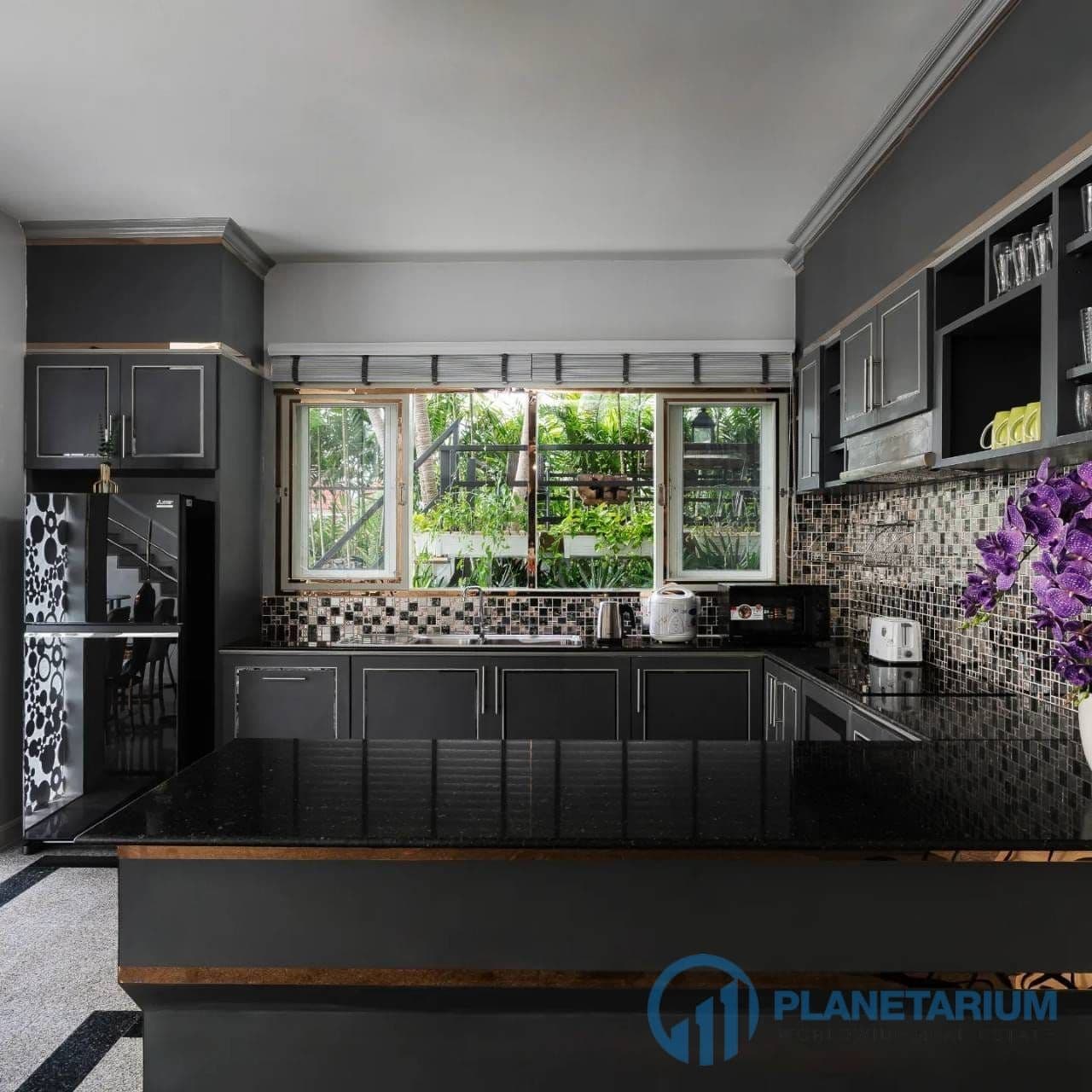 5 bedrooms ocean view villa resale — photo 5