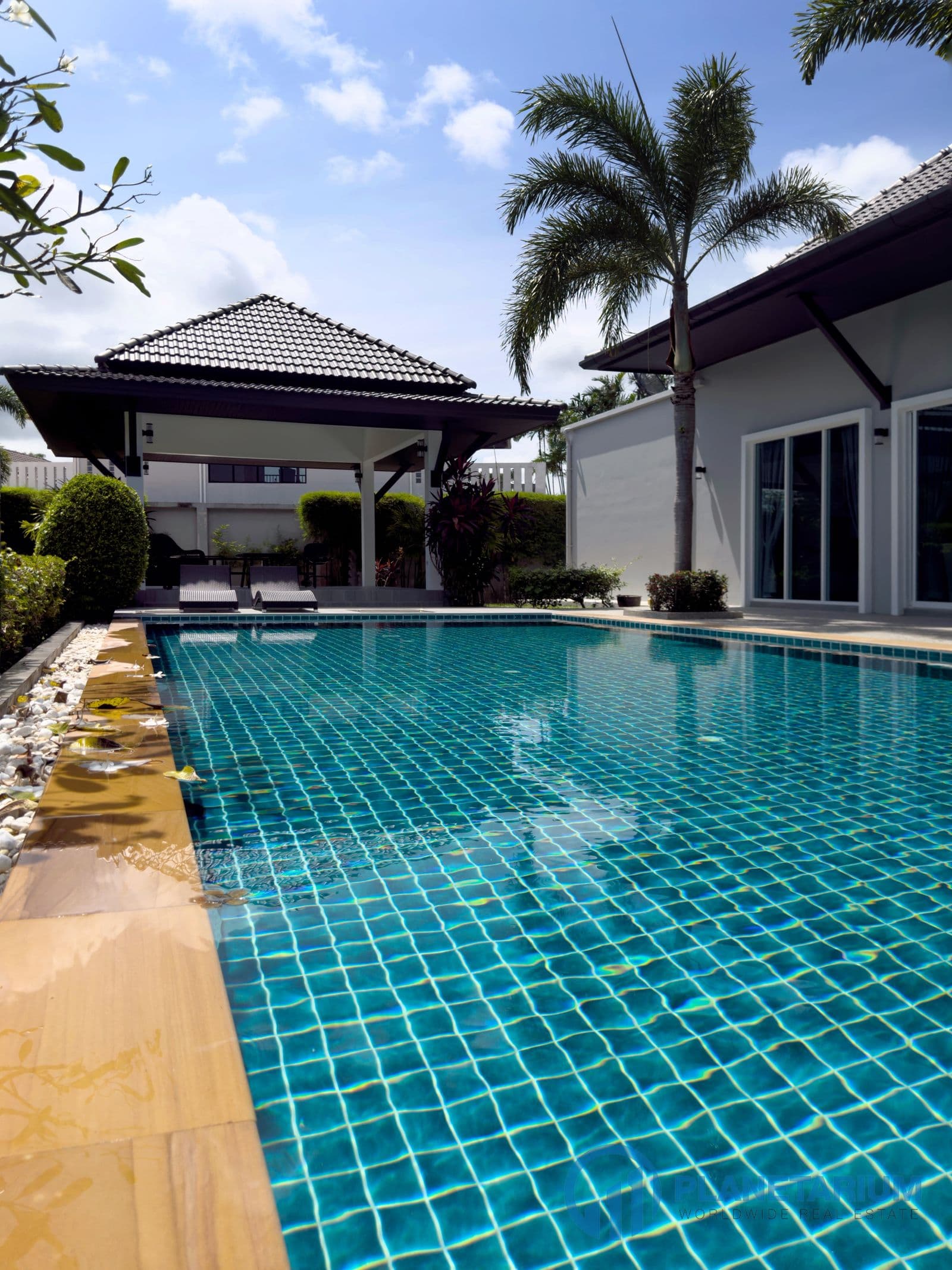 3 Beds / 3 Baths Ban BuaSawan for rent — photo 3