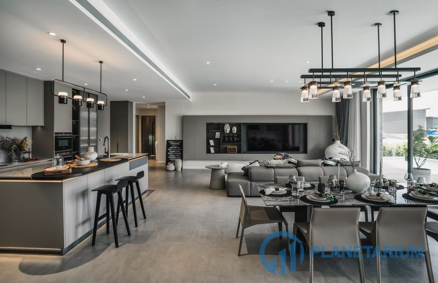 4 beds/4 baths clover residence resale — photo 4