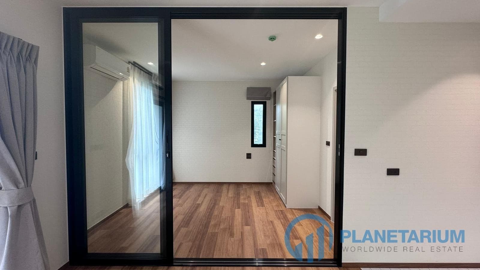 1 Bedroom Title Halo 1 resale — photo 4