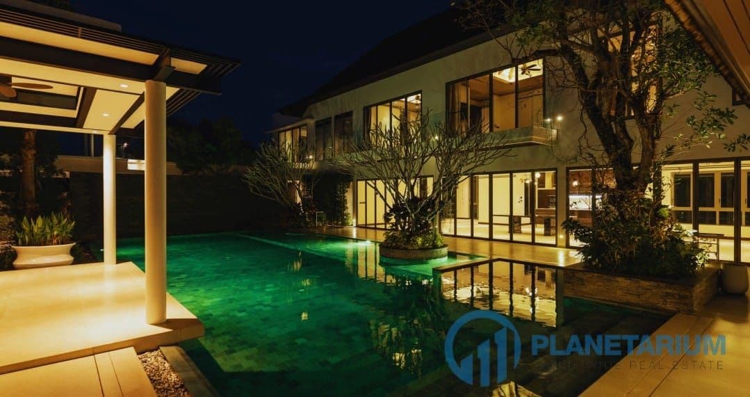 5 Beds / 6 Baths Laguna Bliss Mansion — photo 1