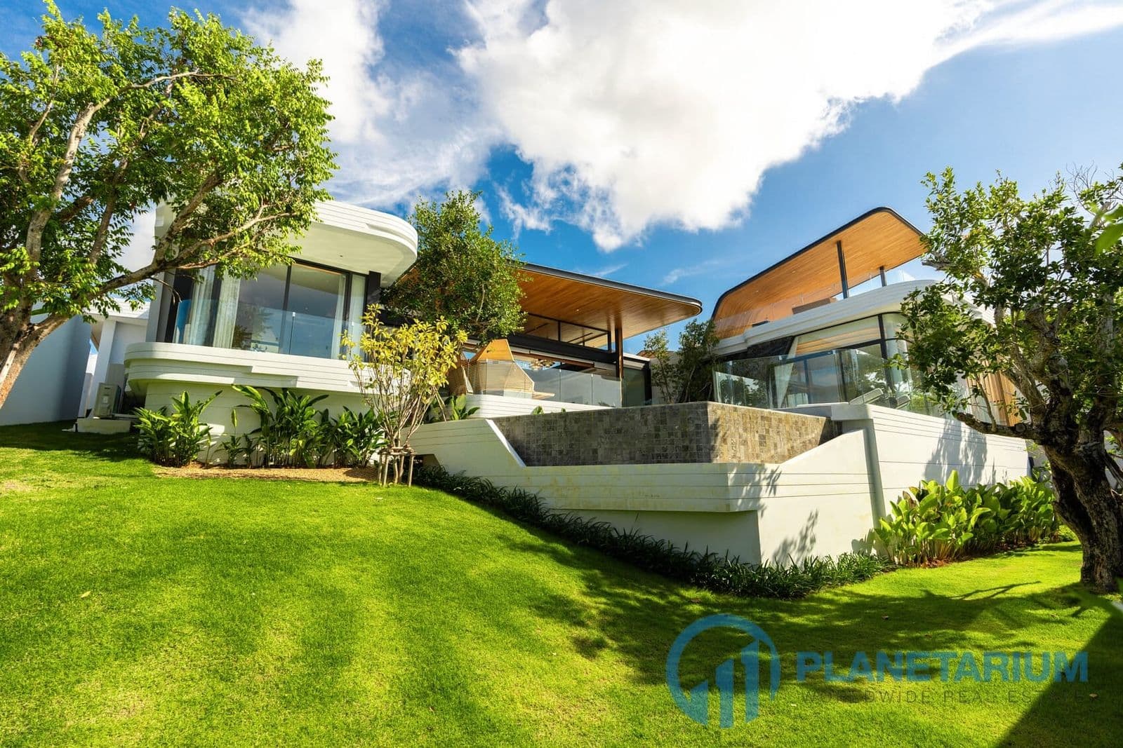 4 beds/ 4 baths Botanica Valley Resale — photo 5