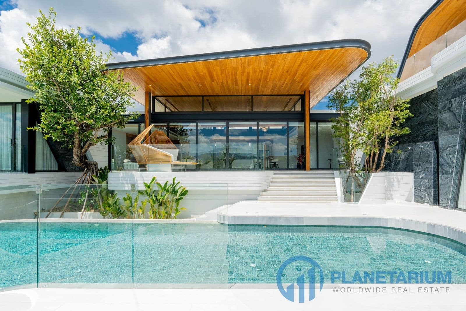 4 beds/ 4 baths Botanica Valley Resale — photo 1