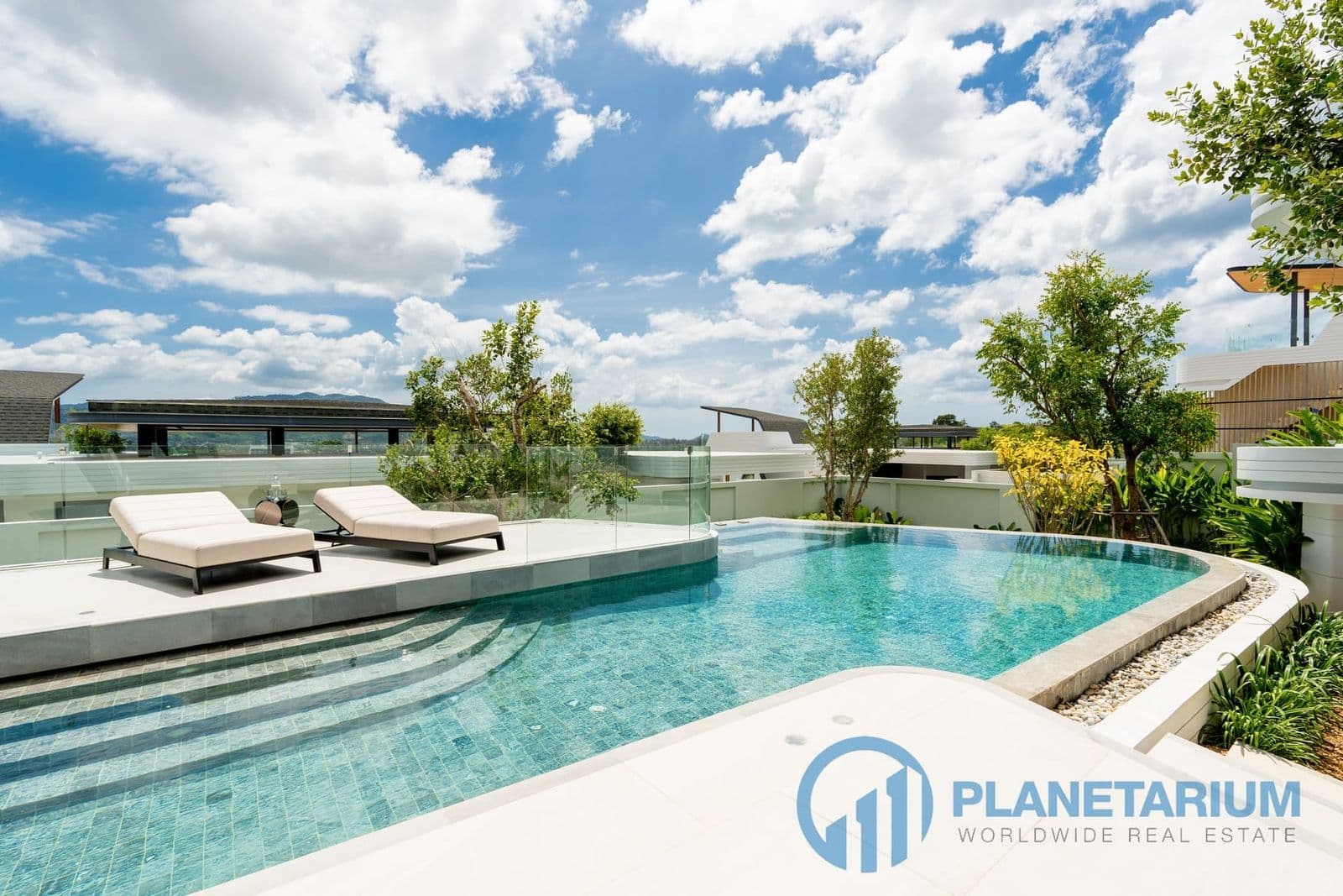 4 beds/ 4 baths Botanica Valley Resale — photo 4