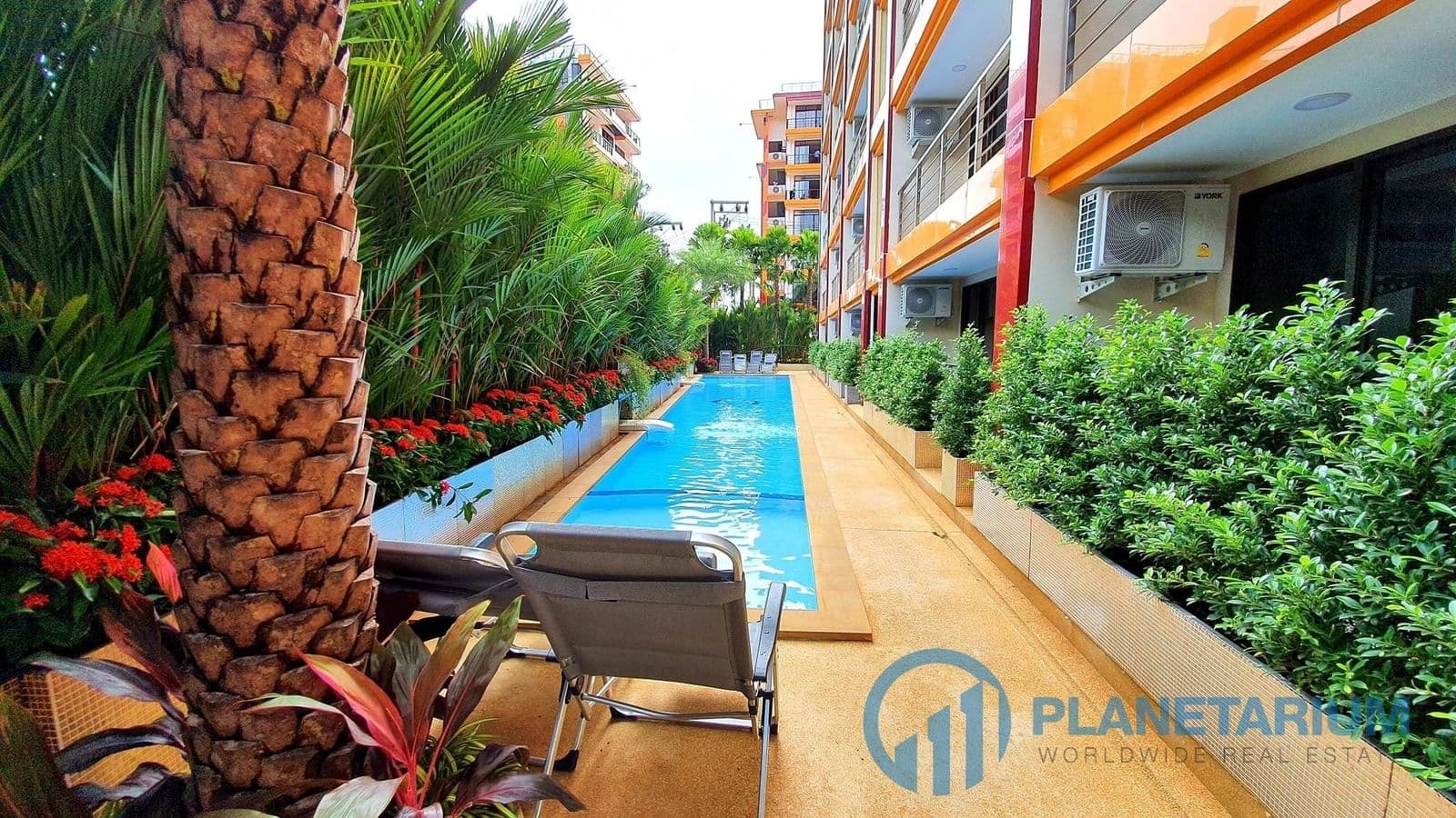 1 bedroom Naiharn beach condo Resale — photo 2