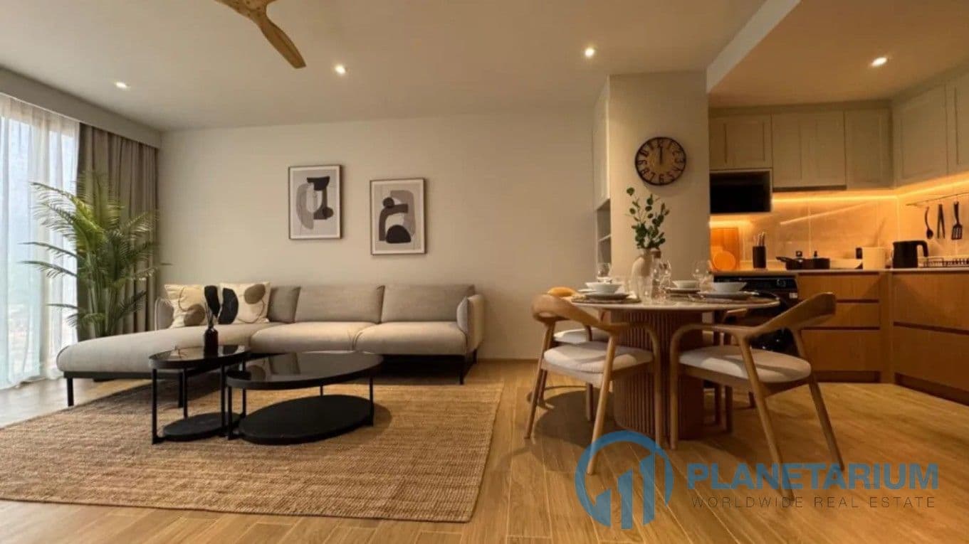1 Bed Laguna Beachside resale — photo 4