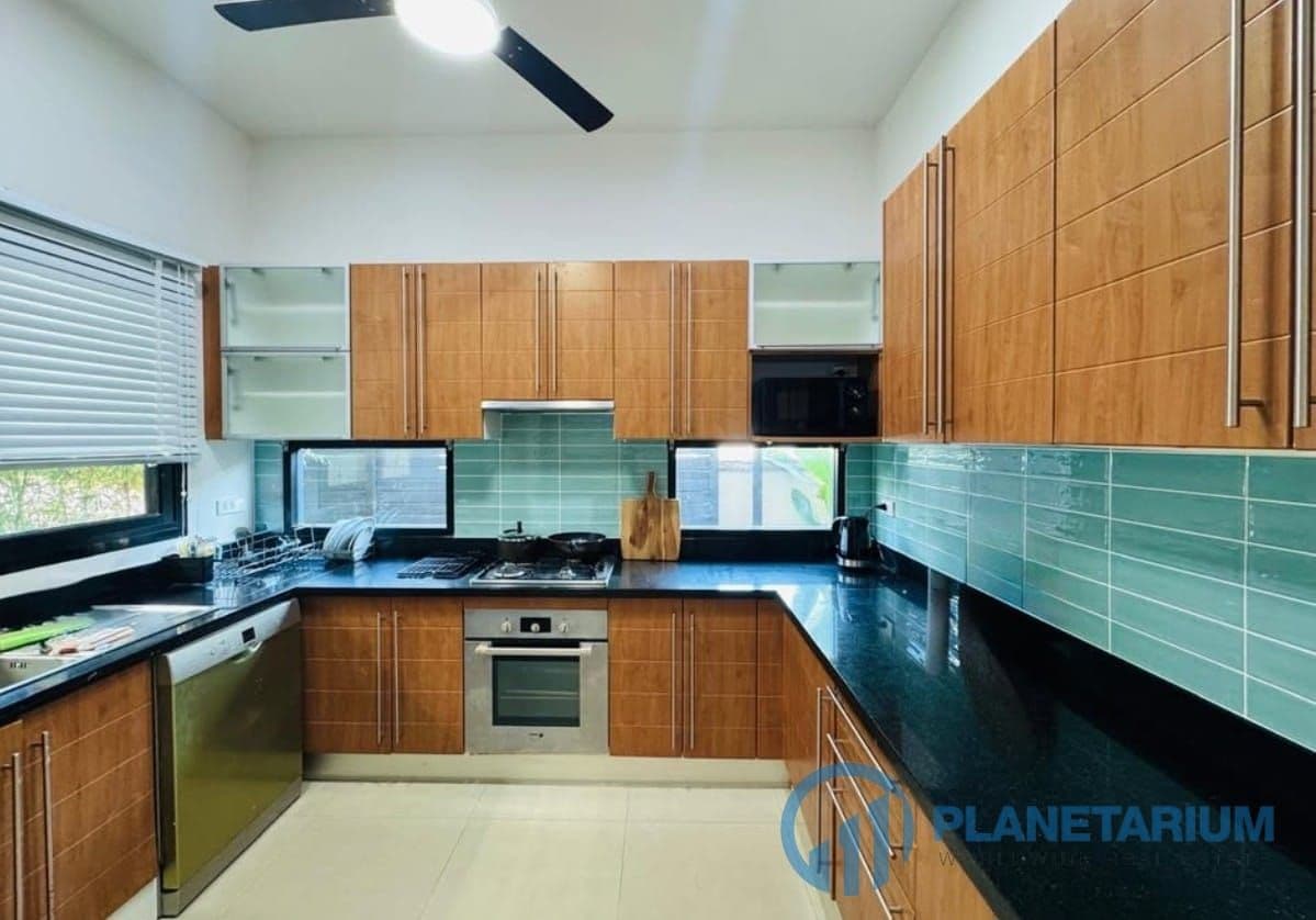 4 Bedrooms luxury villa for rent naiharn — photo 5