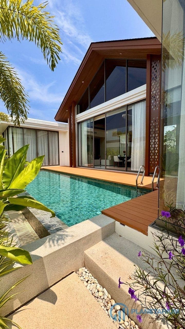 3 Bedrooms Luxury Ozone Villa resale — photo 1