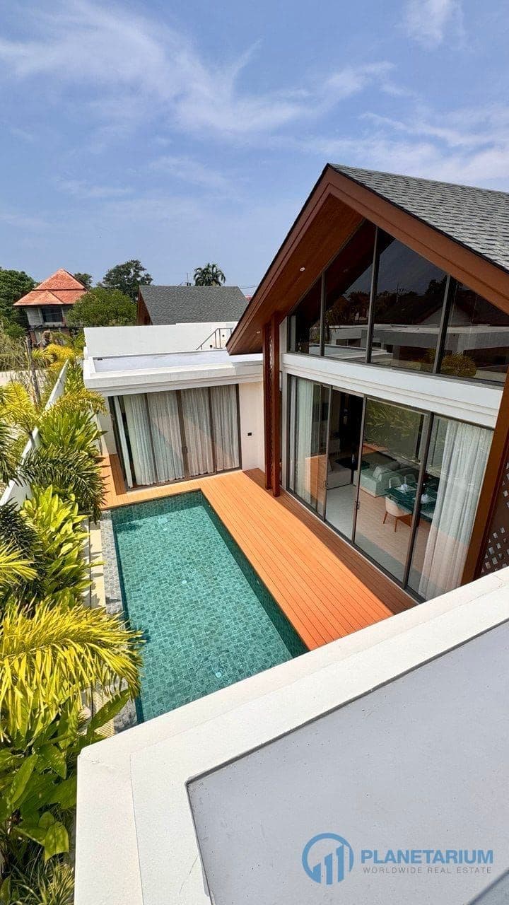 3 Bedrooms Luxury Ozone Villa resale — photo 2