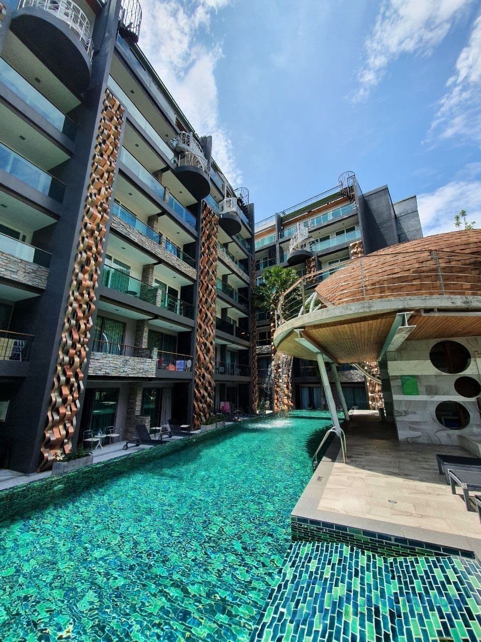 1 Bedroom The emerald condo patong resale — photo 1