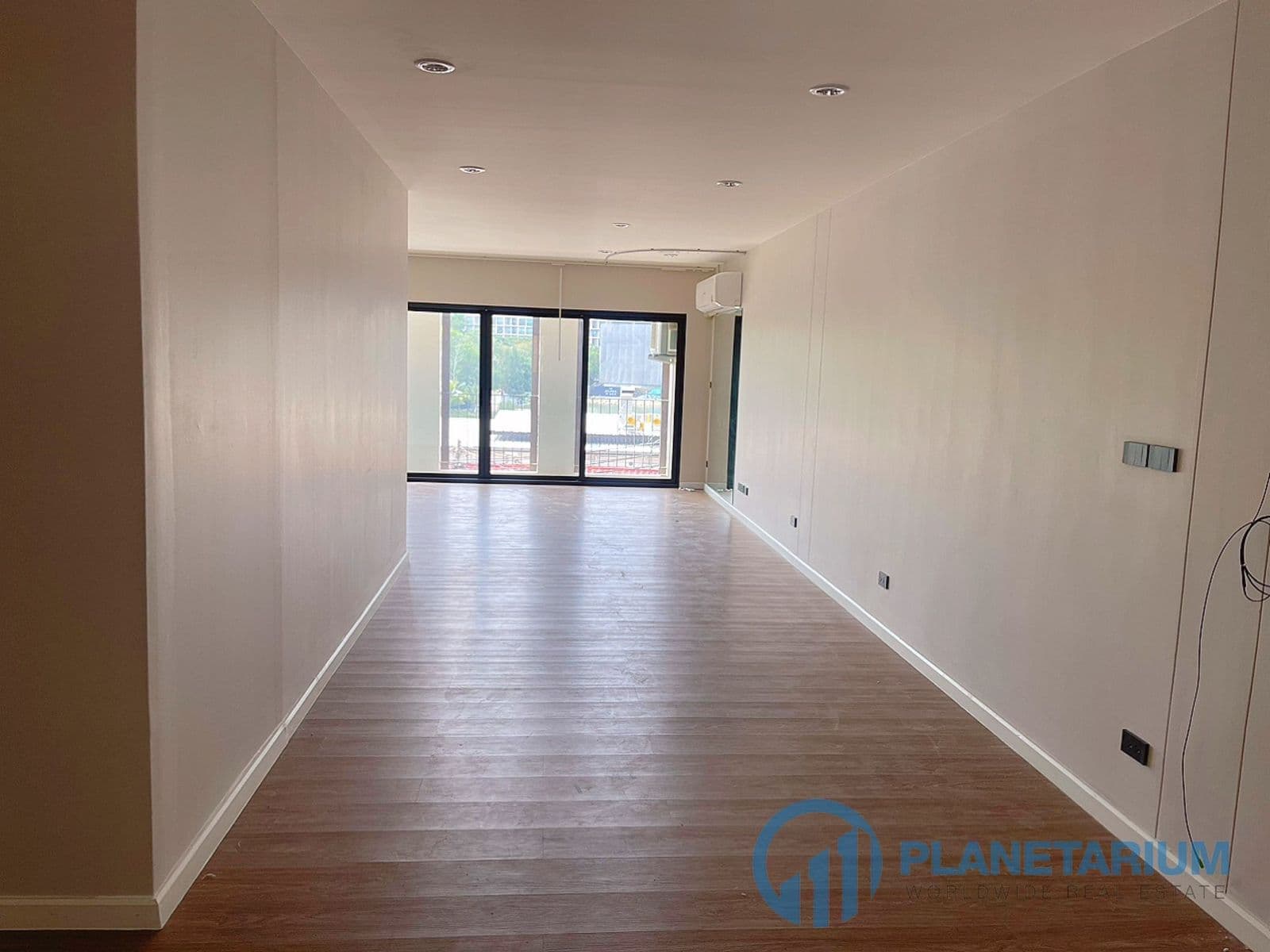 Commercial space for rent near boat avenue — photo 3