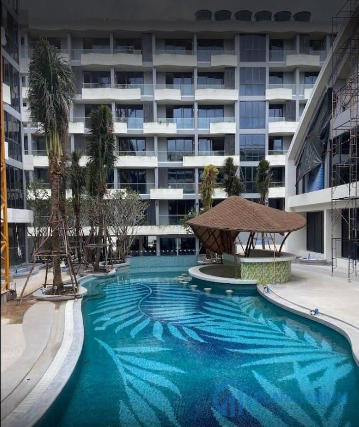 Studio unit layan green park resale — photo 2