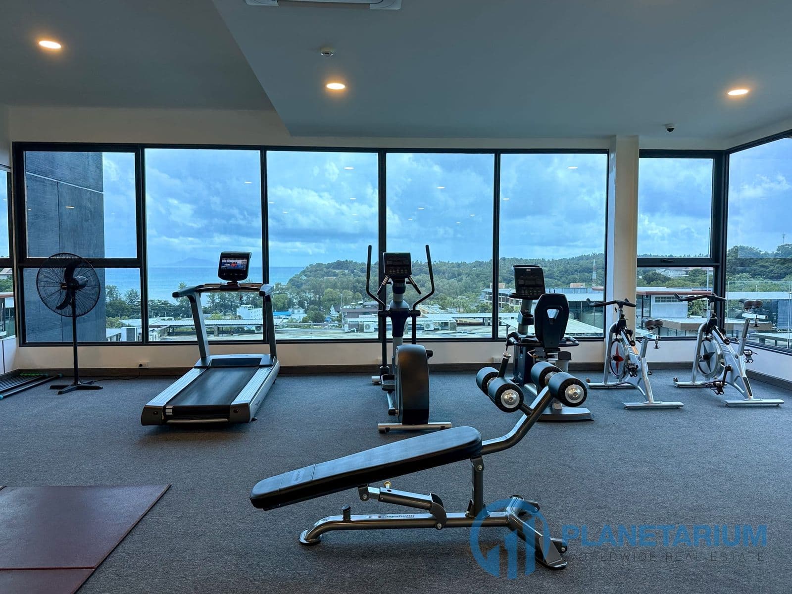 Calypso Garden City Seaview 1 Bed resale — photo 4