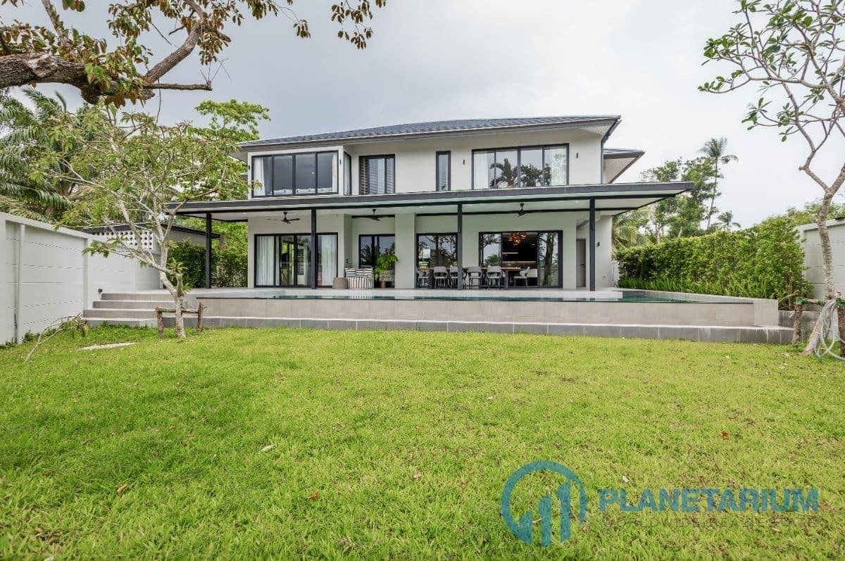 4 Bedrooms Modern Villa Jinny Cape Yamu — photo 1