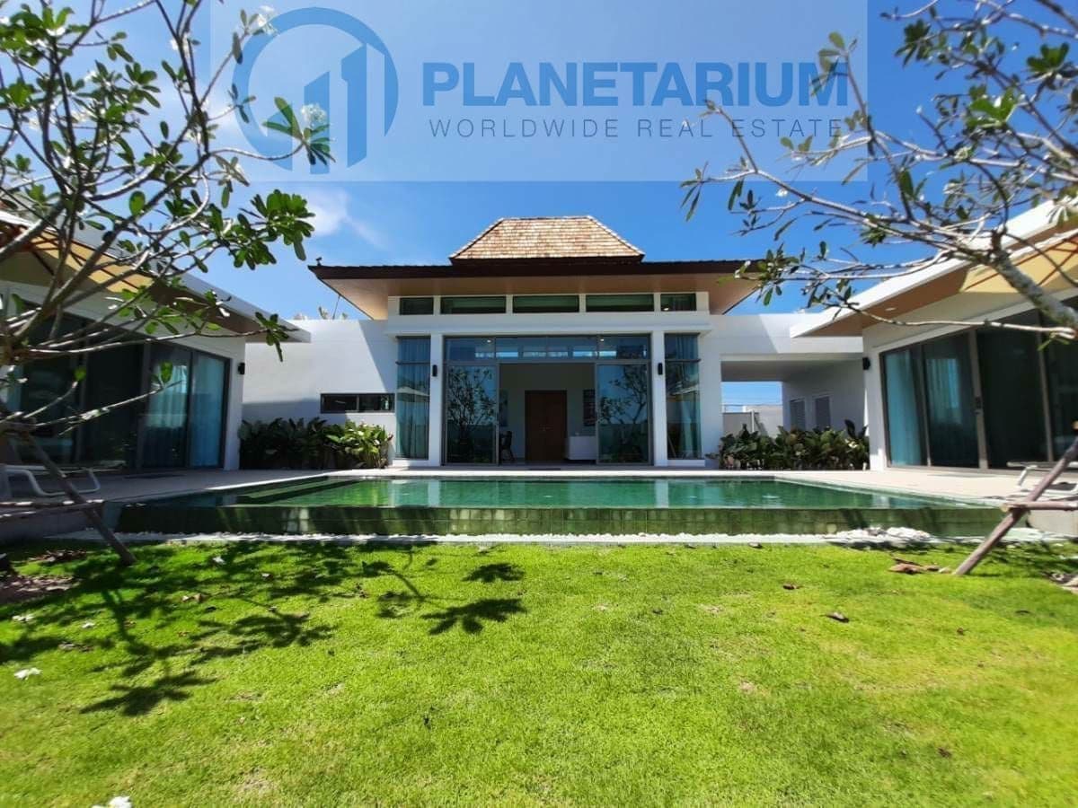 Luxury villa in an exclusive area — photo 2